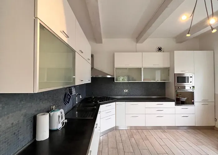 Вилла Indipendente Con Piscina Privata *